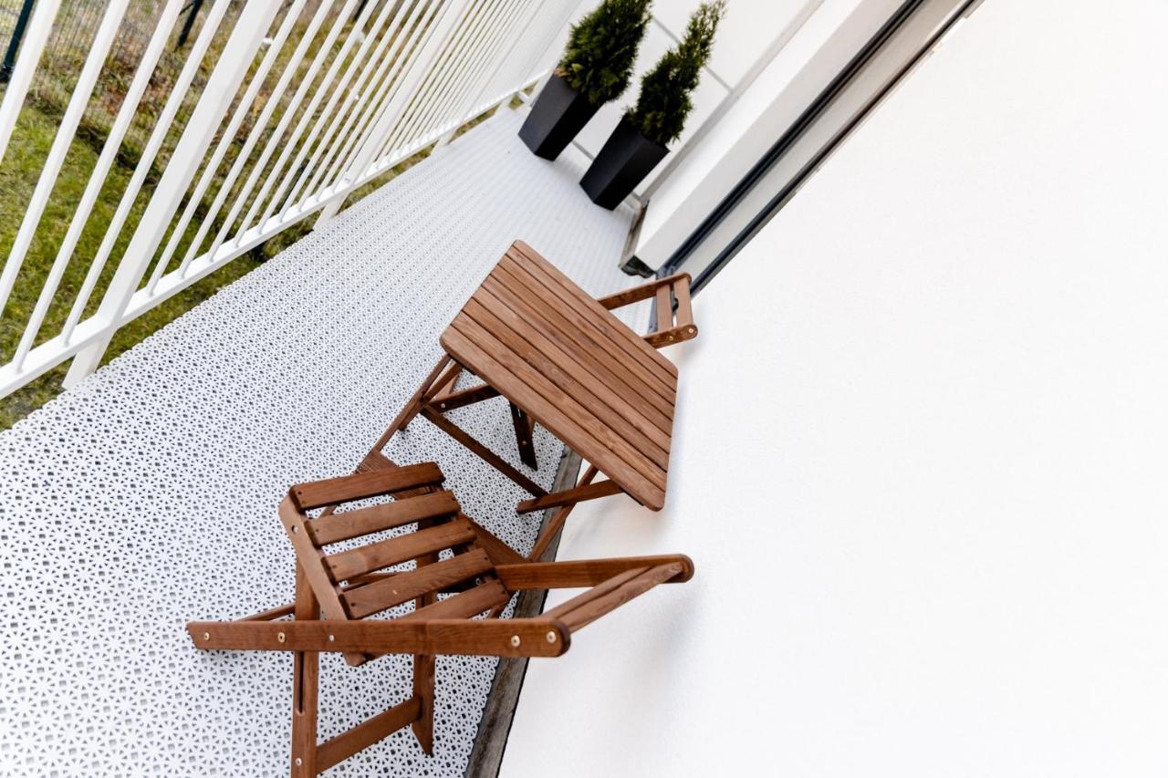 Hop & Lulu Premium Apartments Голеню Экстерьер фото