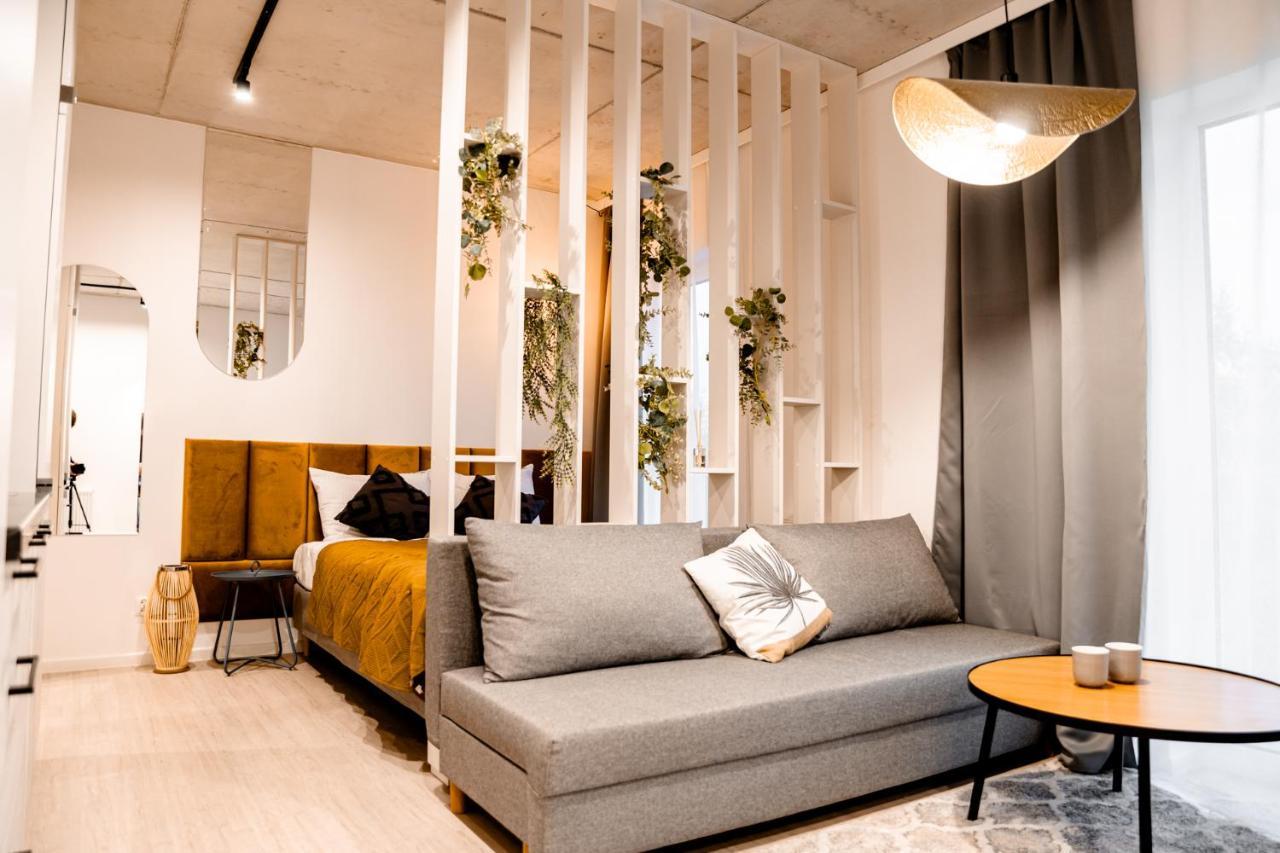 Hop & Lulu Premium Apartments Голеню Экстерьер фото