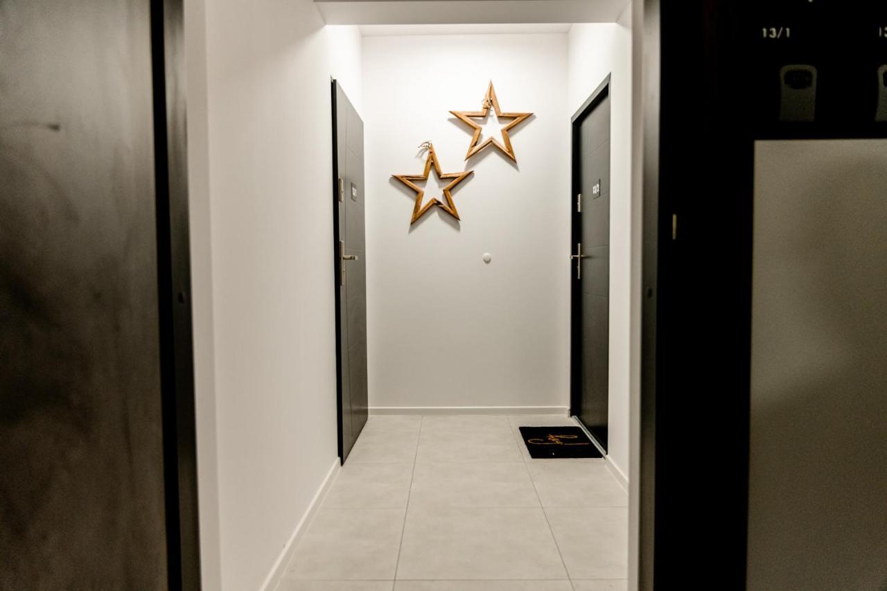 Hop & Lulu Premium Apartments Голеню Экстерьер фото