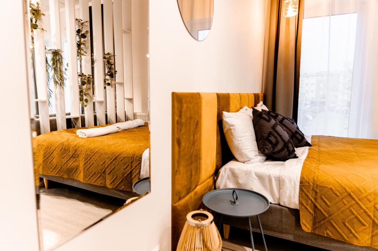 Hop & Lulu Premium Apartments Голеню Экстерьер фото